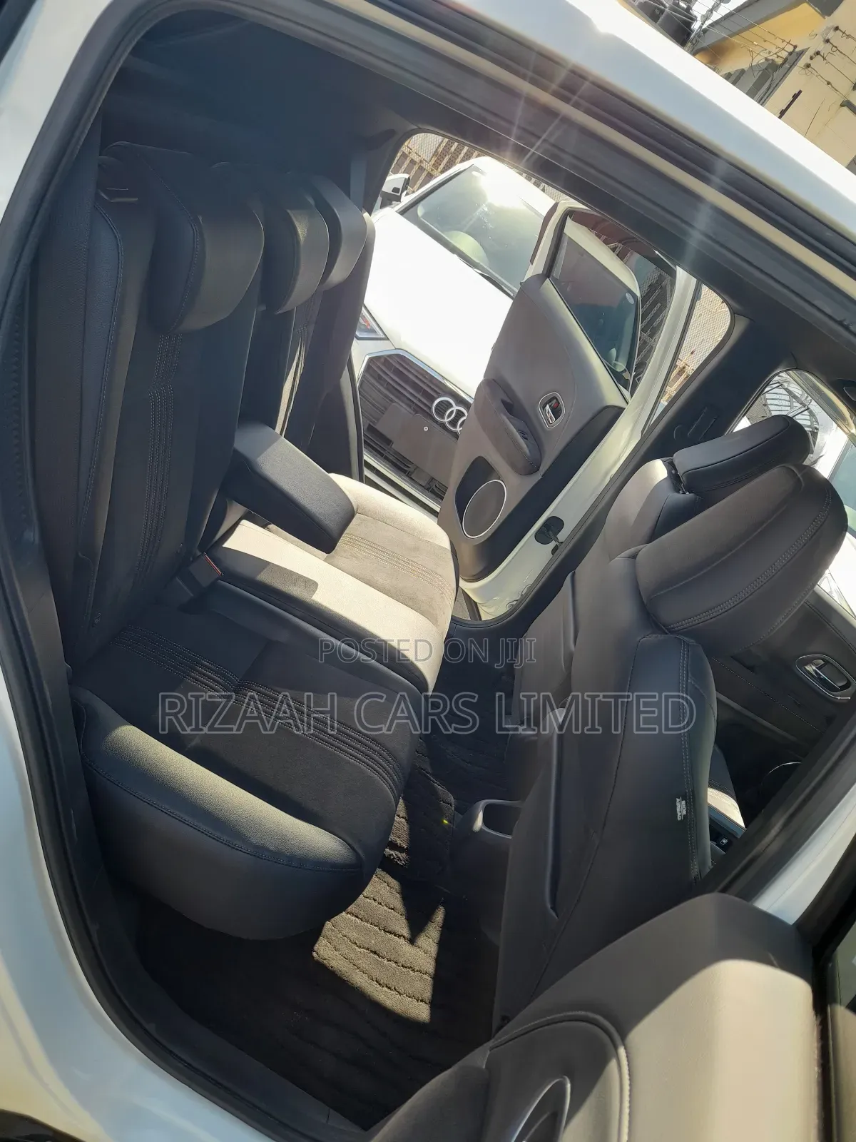 Honda Vezel 1.5 Hybrid 2WD 2019 White