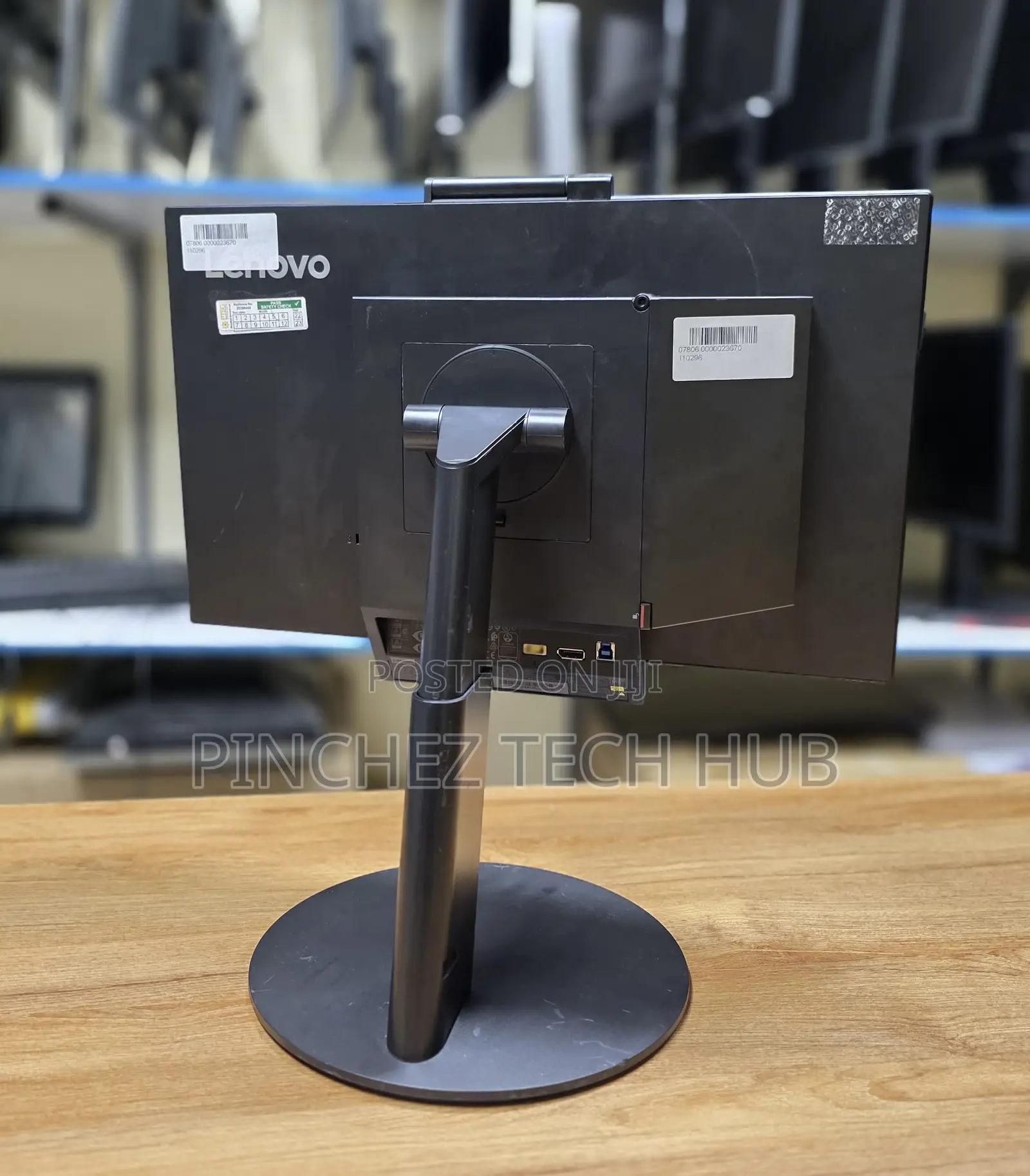 Desktop Computer Lenovo ThinkCentre M710 16GB Intel Core I5 SSD 256GB
