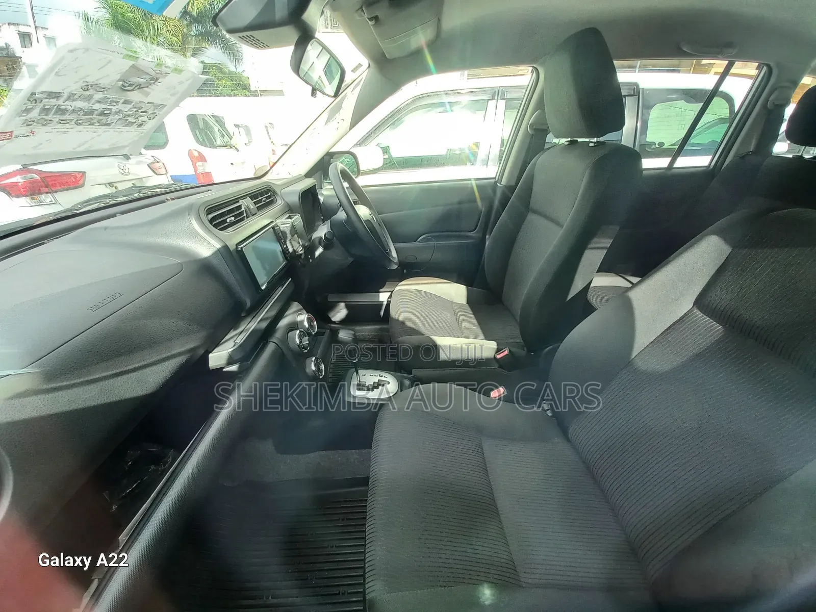 Toyota Probox 1.5 F 2WD 2019 Silver
