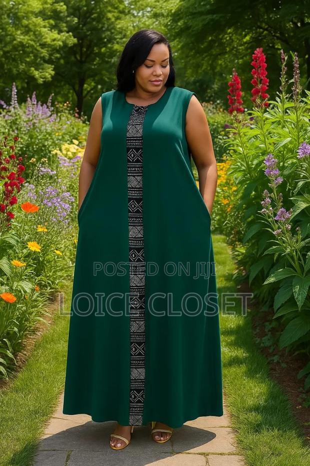 Elegant Sleeveless Maxi Dress - thumbnail 3