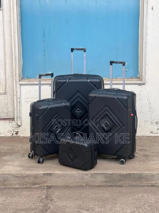 4 in 1 Luxurious Unbreakable Pp Suitcase - main view