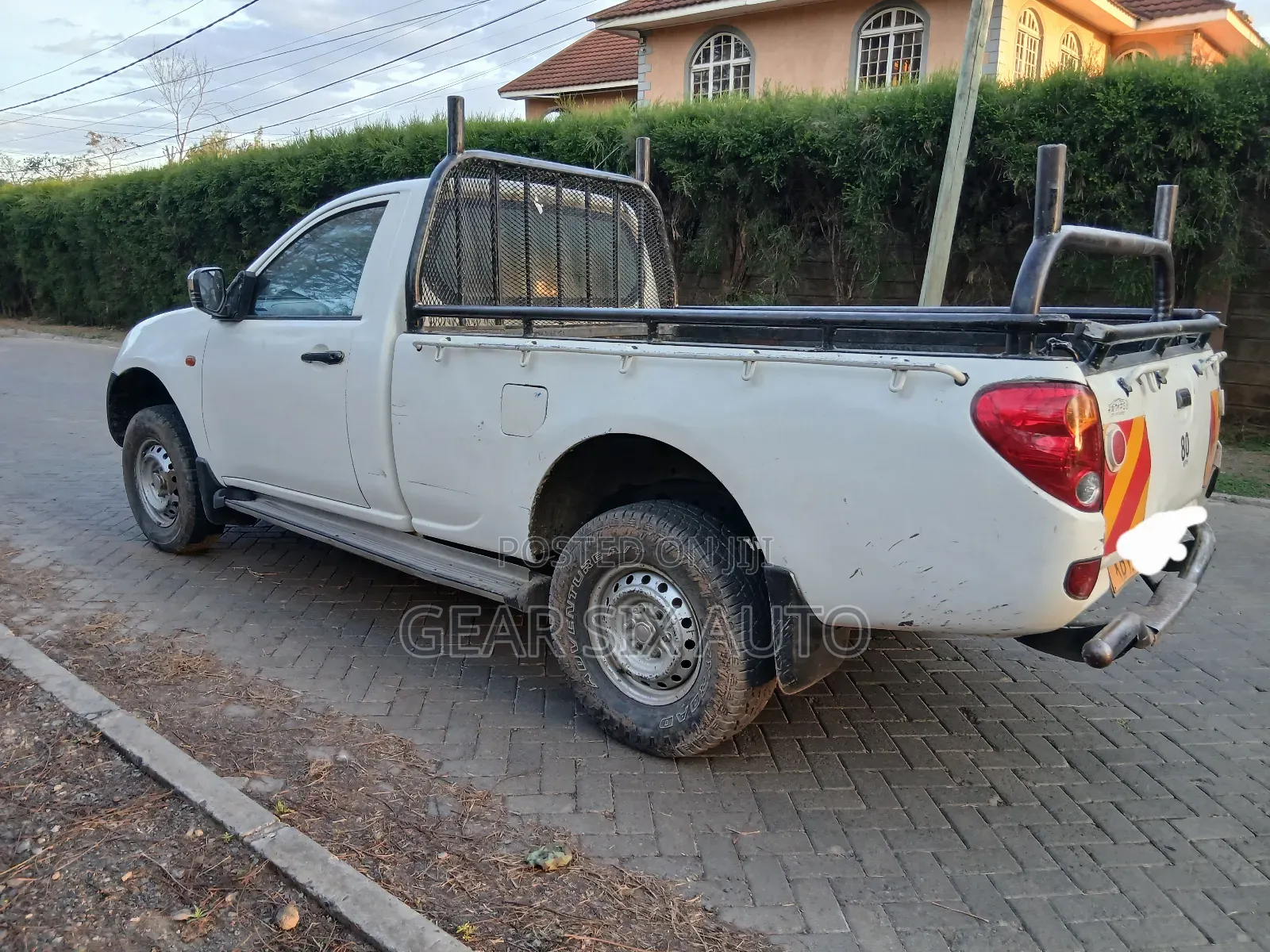 Mitsubishi L200 Single Cab 2.5 TD 4WD 2014 White