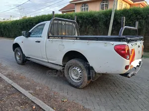 Mitsubishi L200 Single Cab 2.5 TD 4WD 2014 White