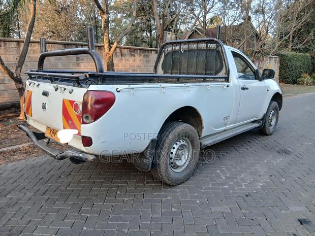 Mitsubishi L200 Pick Up - thumbnail 8