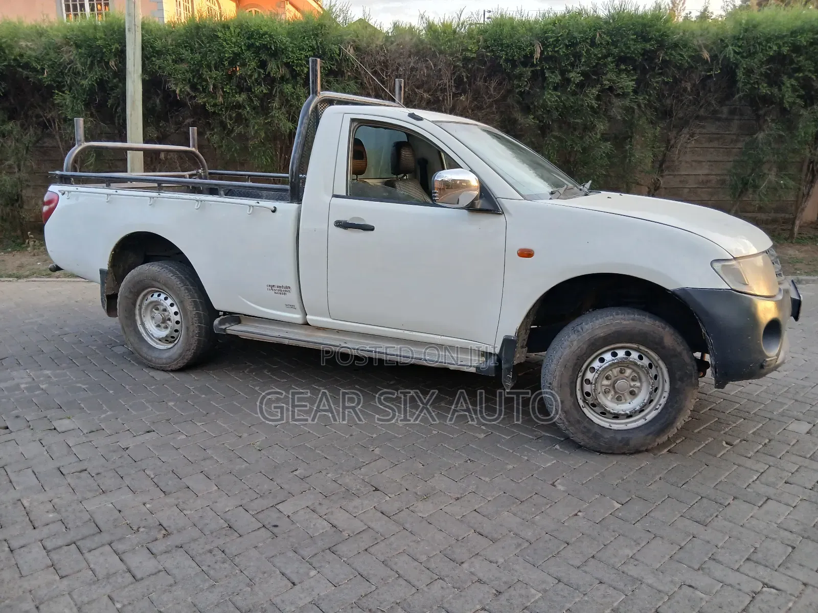 Mitsubishi L200 Single Cab 2.5 TD 4WD 2014 White