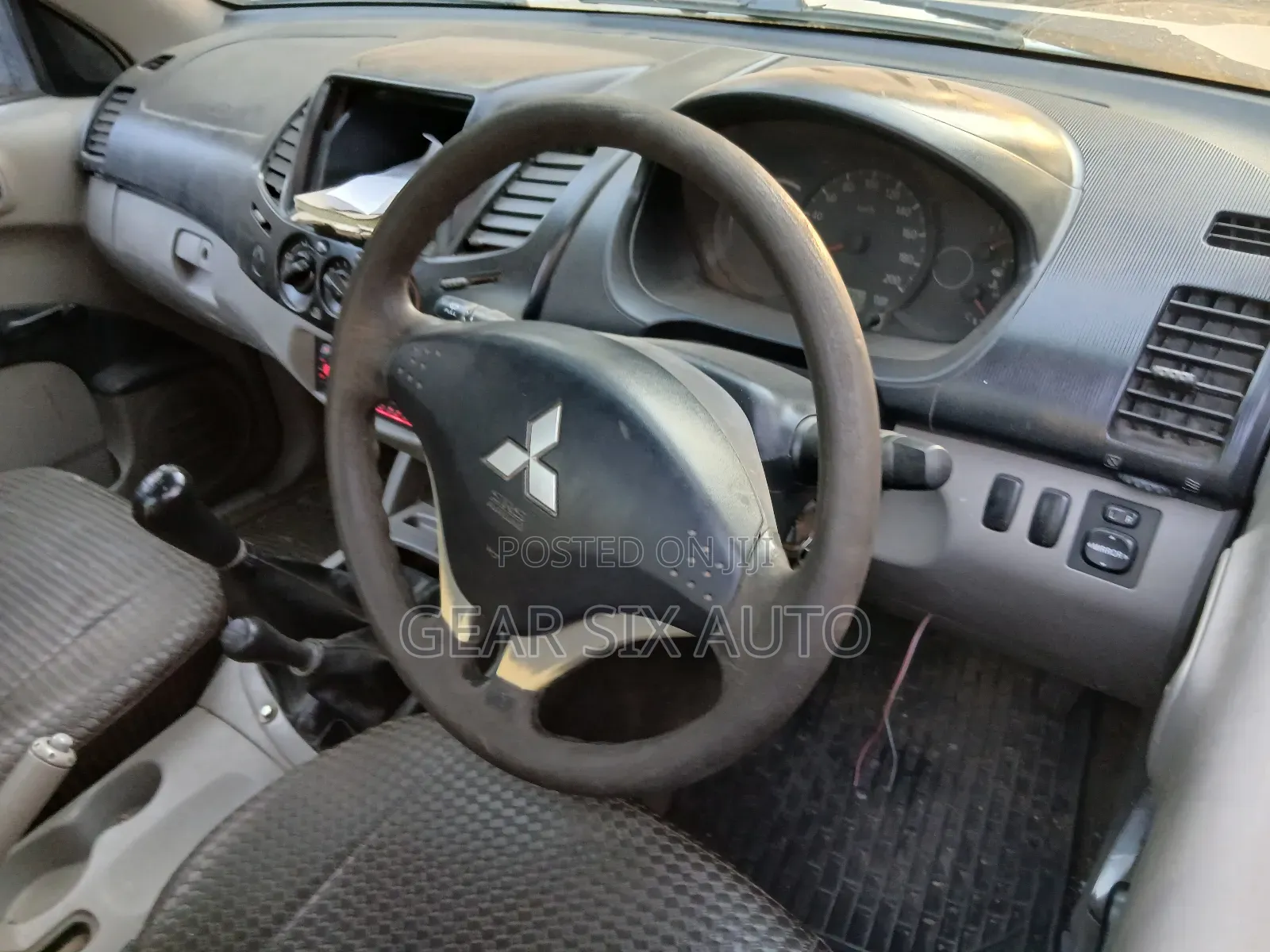 Mitsubishi L200 Single Cab 2.5 TD 4WD 2014 White
