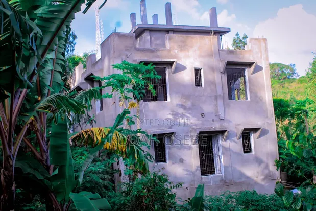4bdrm Mansion in Bundi Area Mazeras, Kaloleni for sale