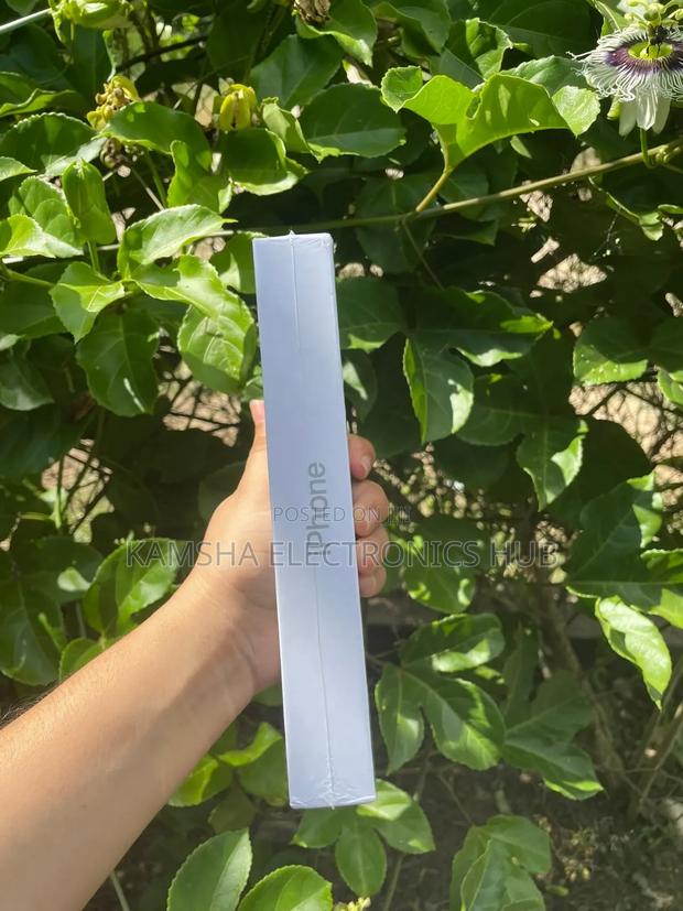 New Apple iPhone 16 128 GB Blue - thumbnail 2