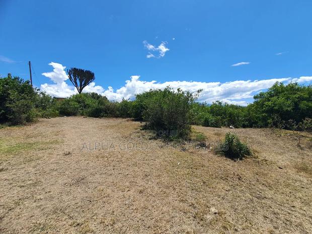 2 Acres in Giachuma [ Narumoru ] - thumbnail 3