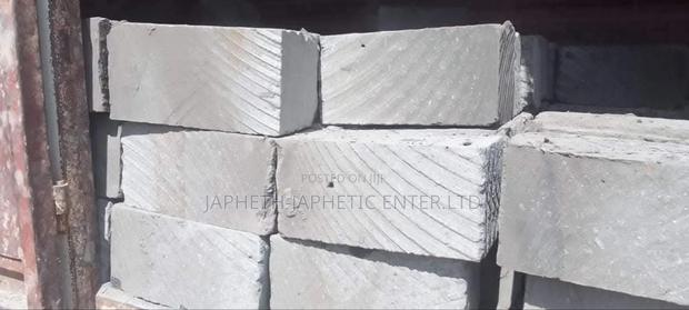 Ndarugo Machine Cut Stones - thumbnail 2