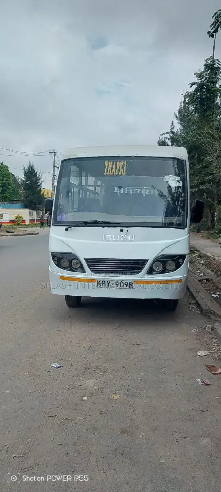 Isuzu FRR 2012 White