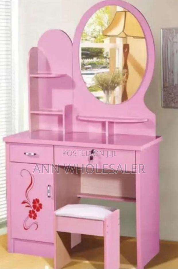 Dressing Mirror Table - main view