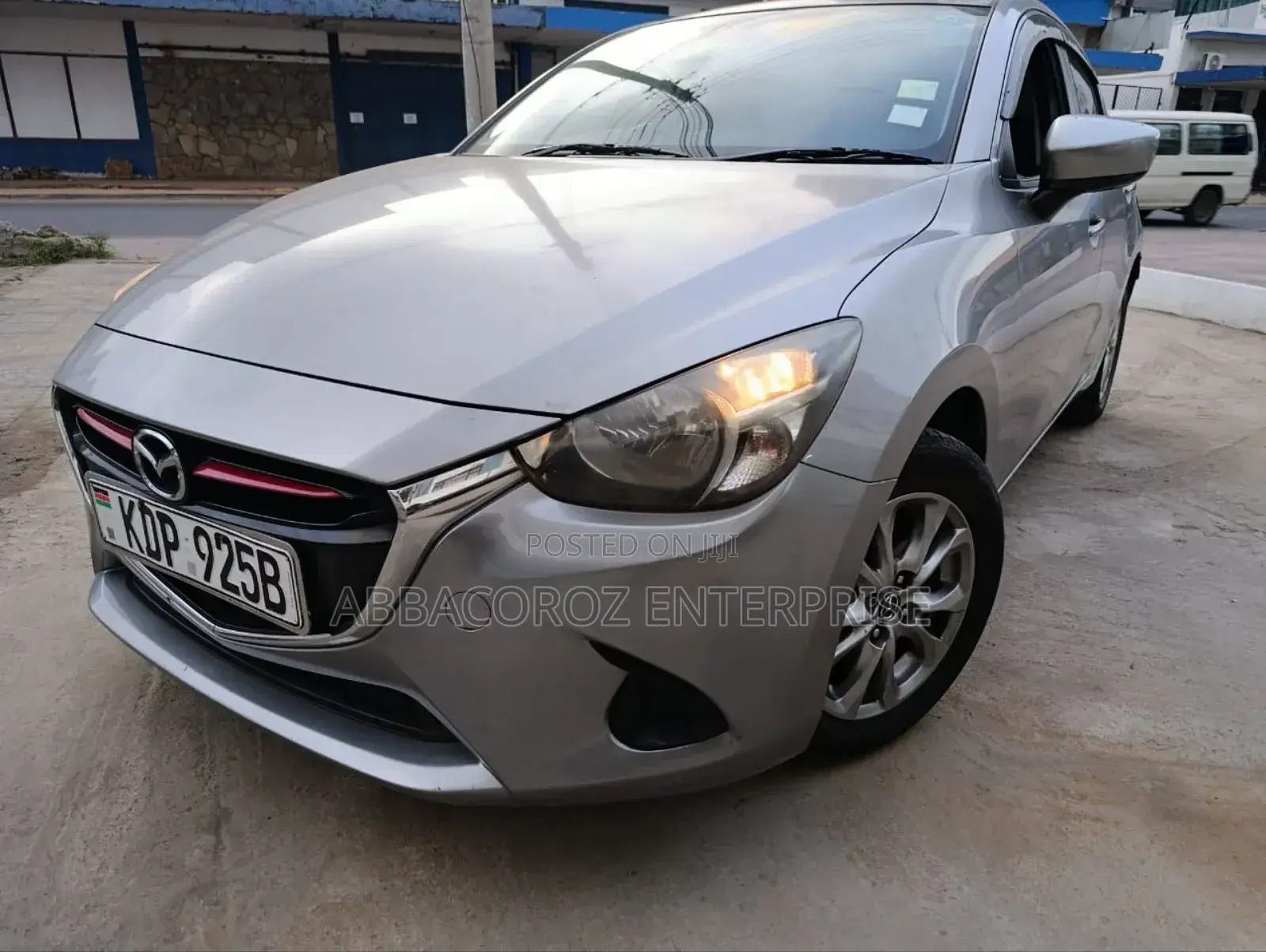 Mazda Demio 2017 Silver