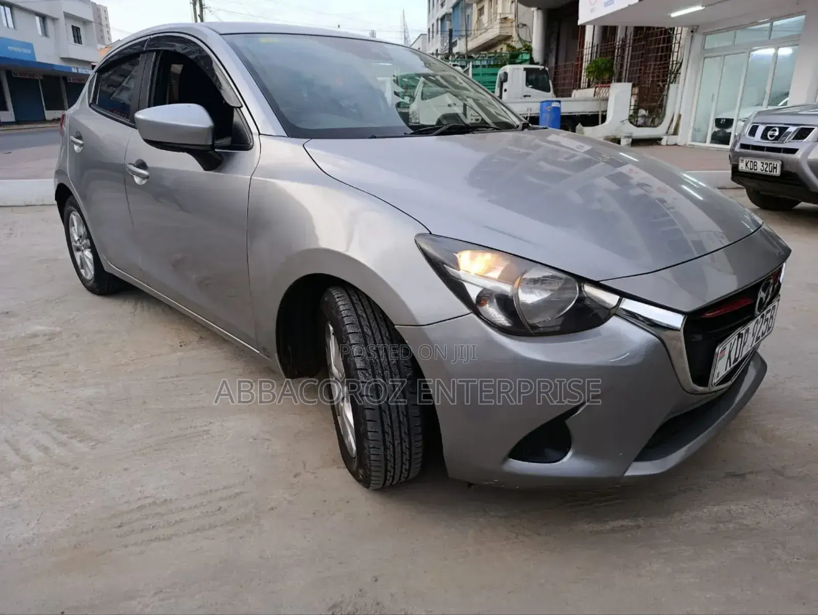 Mazda Demio 2017 Silver