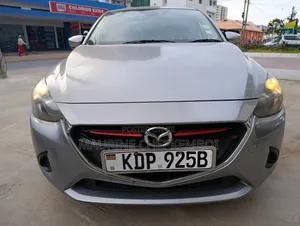 Mazda Demio 2017 Silver