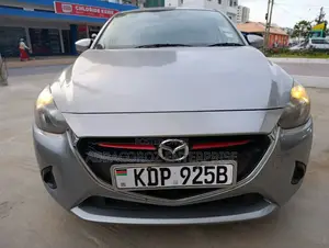 Mazda Demio 2017 Silver