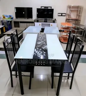 4 Sitter Dinning Table