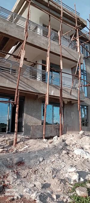 Glass Fitting - main view