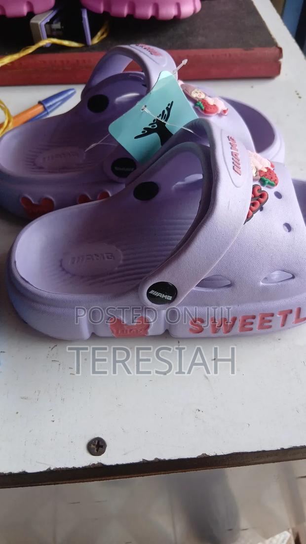 Plastic Crocks - thumbnail 3