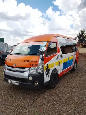 Toyota Grand HiAce 2017 White