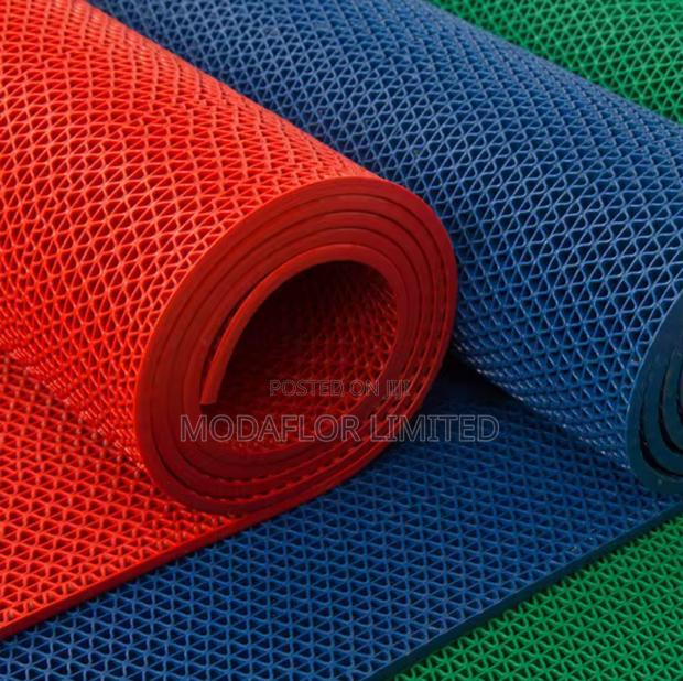 Bathroom Toilet Anti-slip Mat – Water Resistant Easy To Clean