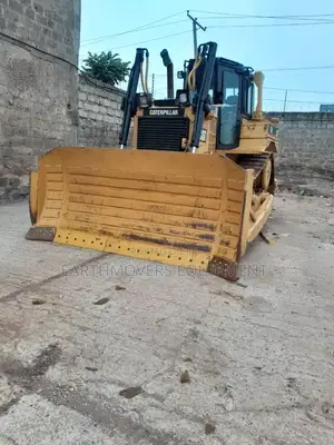 Dozer (Bulldozer)For Hire