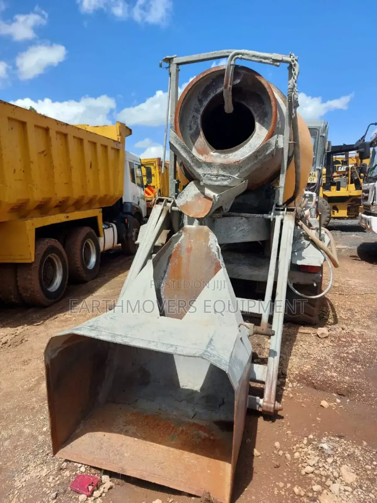 Self Loading Concrete Mixers for Hire