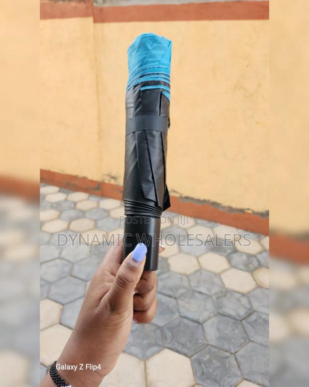 8-Ribs Automatic Travel Umbrella - thumbnail 2