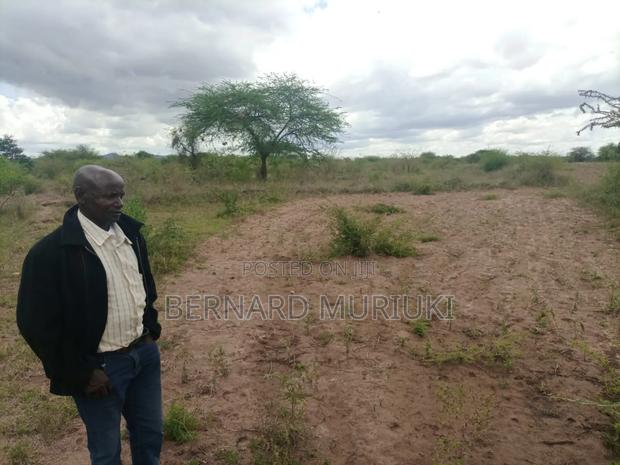 5no 50x100plots at Kivandini - main view