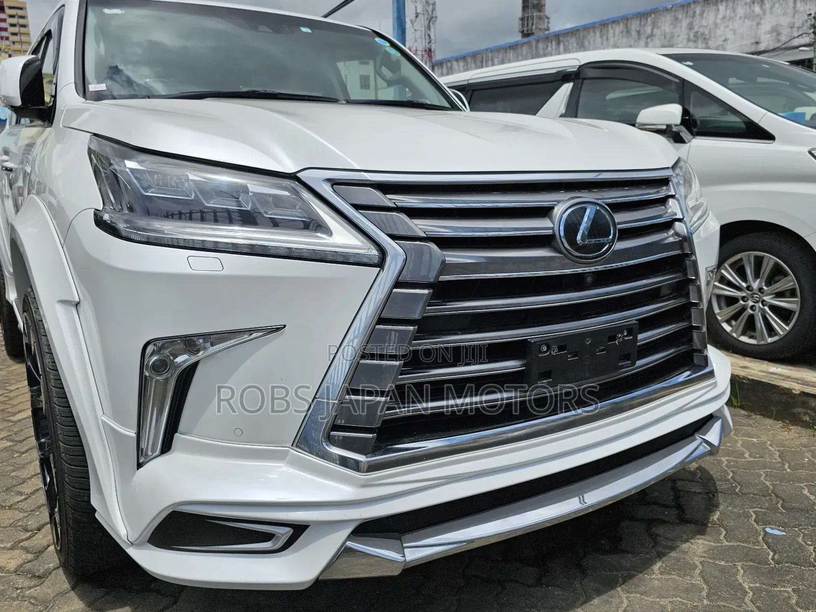 Lexus LX 570 AWD 2017 Pearl