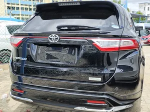 Toyota Harrier 2.0 4WD 2018 Gray