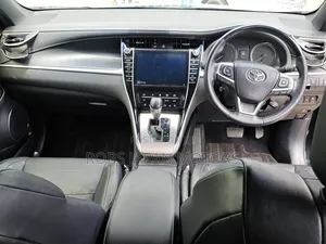 Toyota Harrier 2.0 4WD 2018 Gray