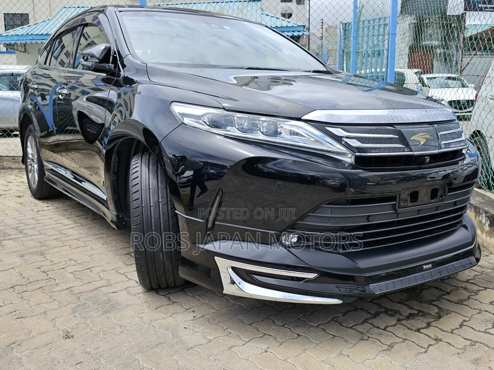 Toyota Harrier 2.0 4WD 2018 Gray