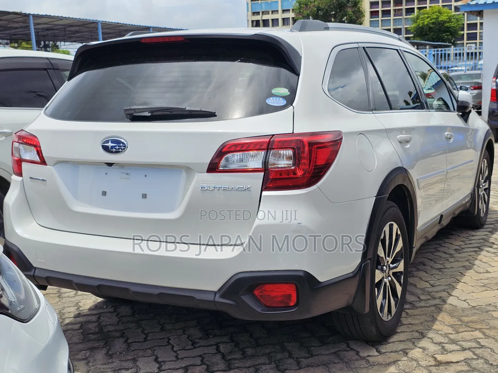 Subaru Outback 2.5i Premium AWD 2017 White
