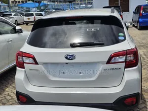 Subaru Outback 2.5i Premium AWD 2017 White