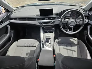 Audi A4 2.0T Tech ultra Premium FWD 2018 Matt Black