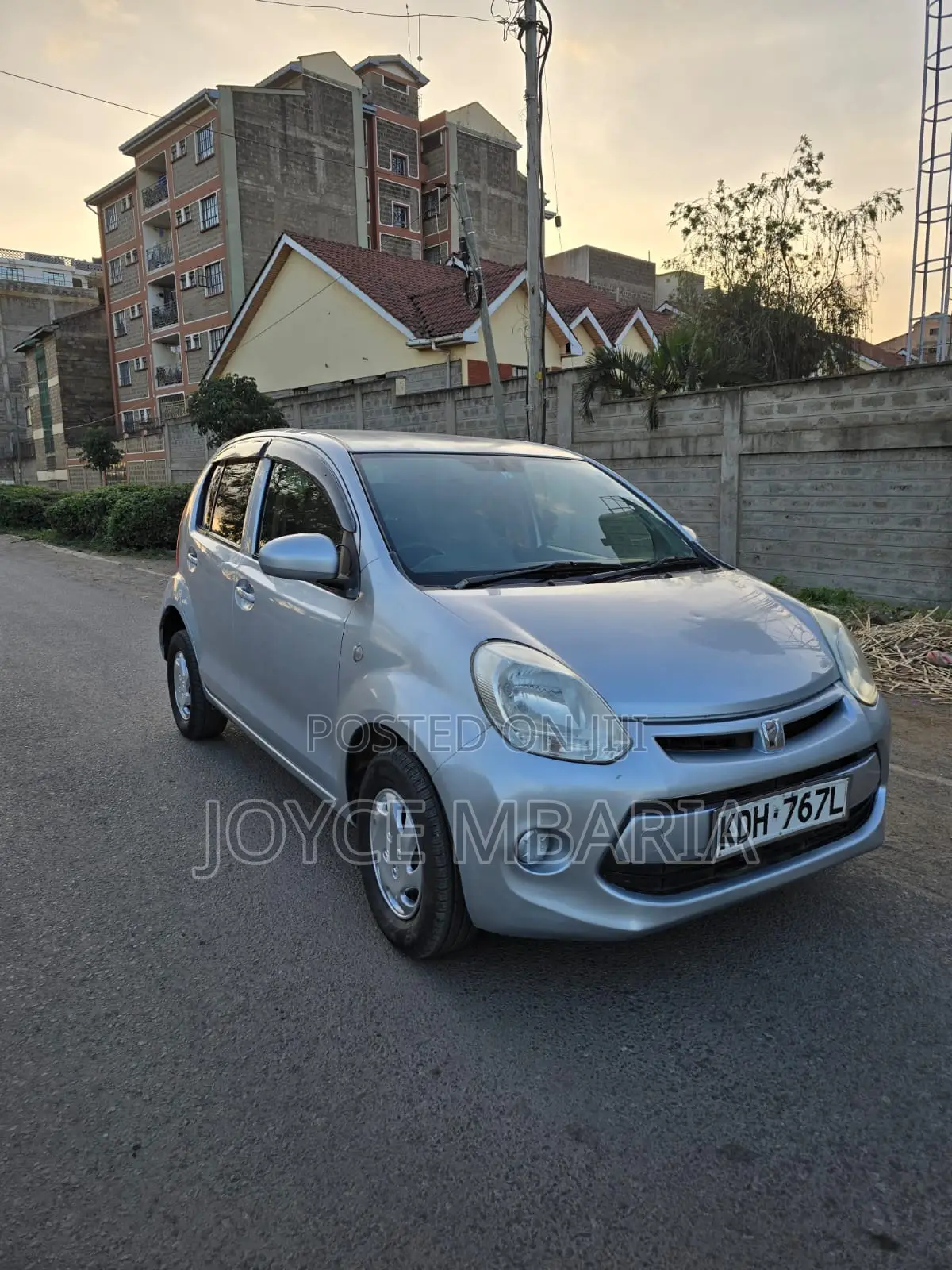Toyota Passo 2015 Silver