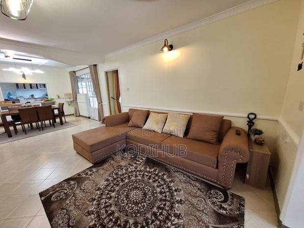 Lanet 4 Bedroom Airbnb With Private Compound in Nakuru
