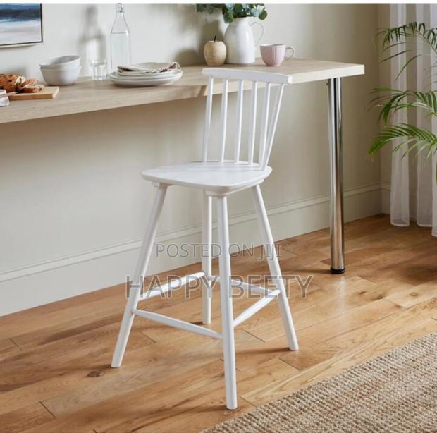 Windsor Classic Farmhouse Like Design 
Simple Counter Stools - thumbnail 3