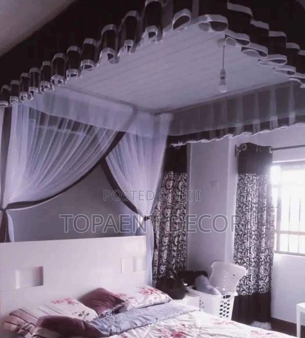 Black and White Customized 5by 6 Rail Mosquito Net - main view