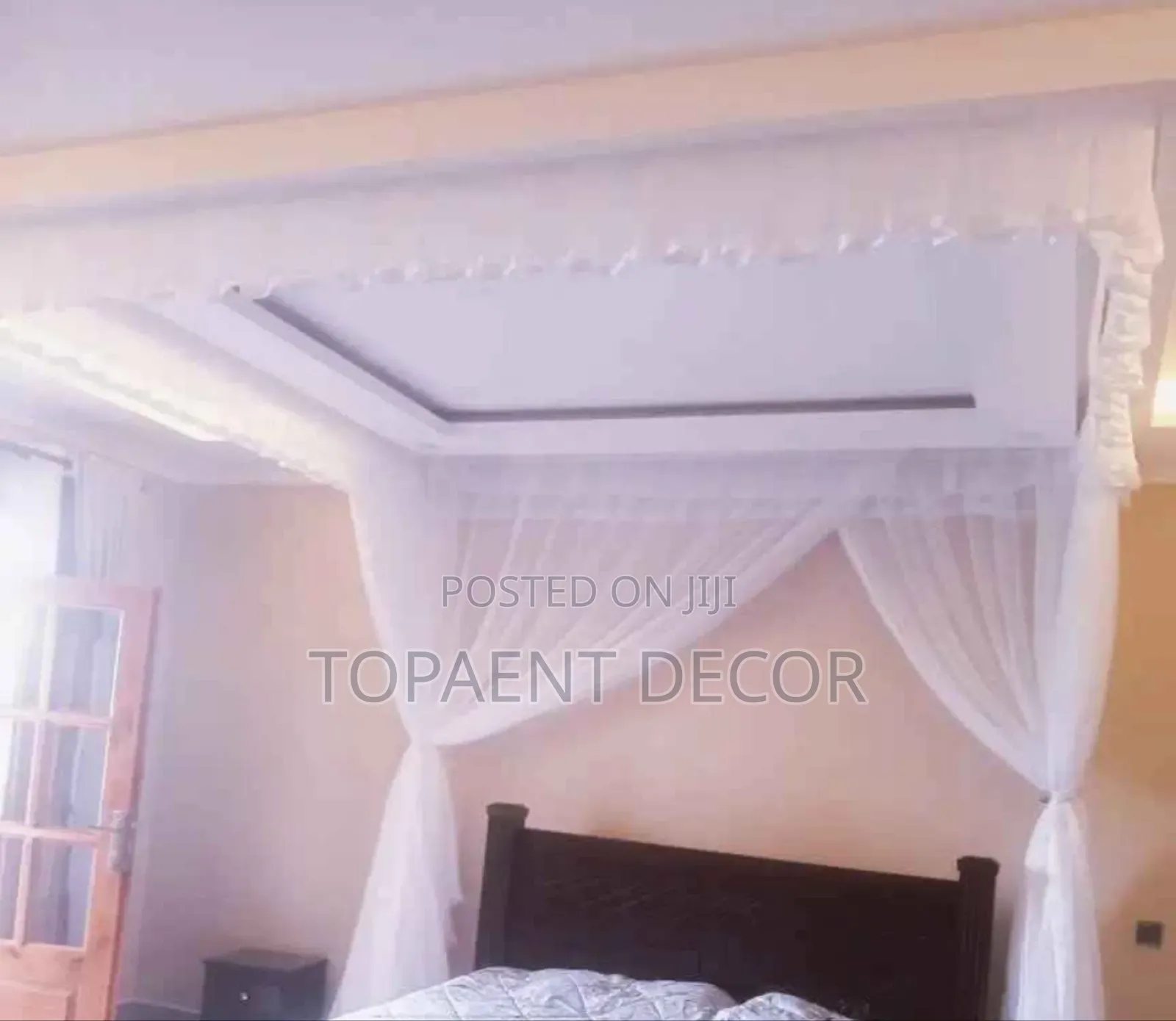 4 by 6 White Customized Ceiling Mosquito Net