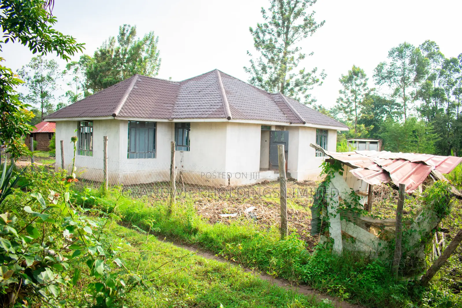 2bdrm House in Malaba Central for sale