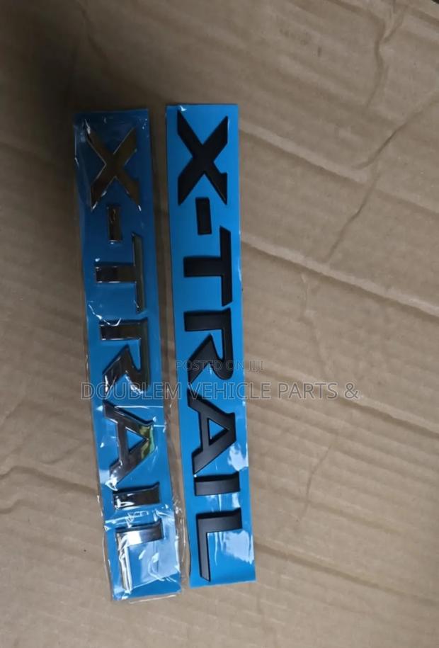 Emblem Logo Crown Name X-trail/Extrail Nt32
