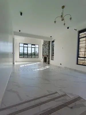 4bdrm Townhouse/Terrace in Uthiru for sale