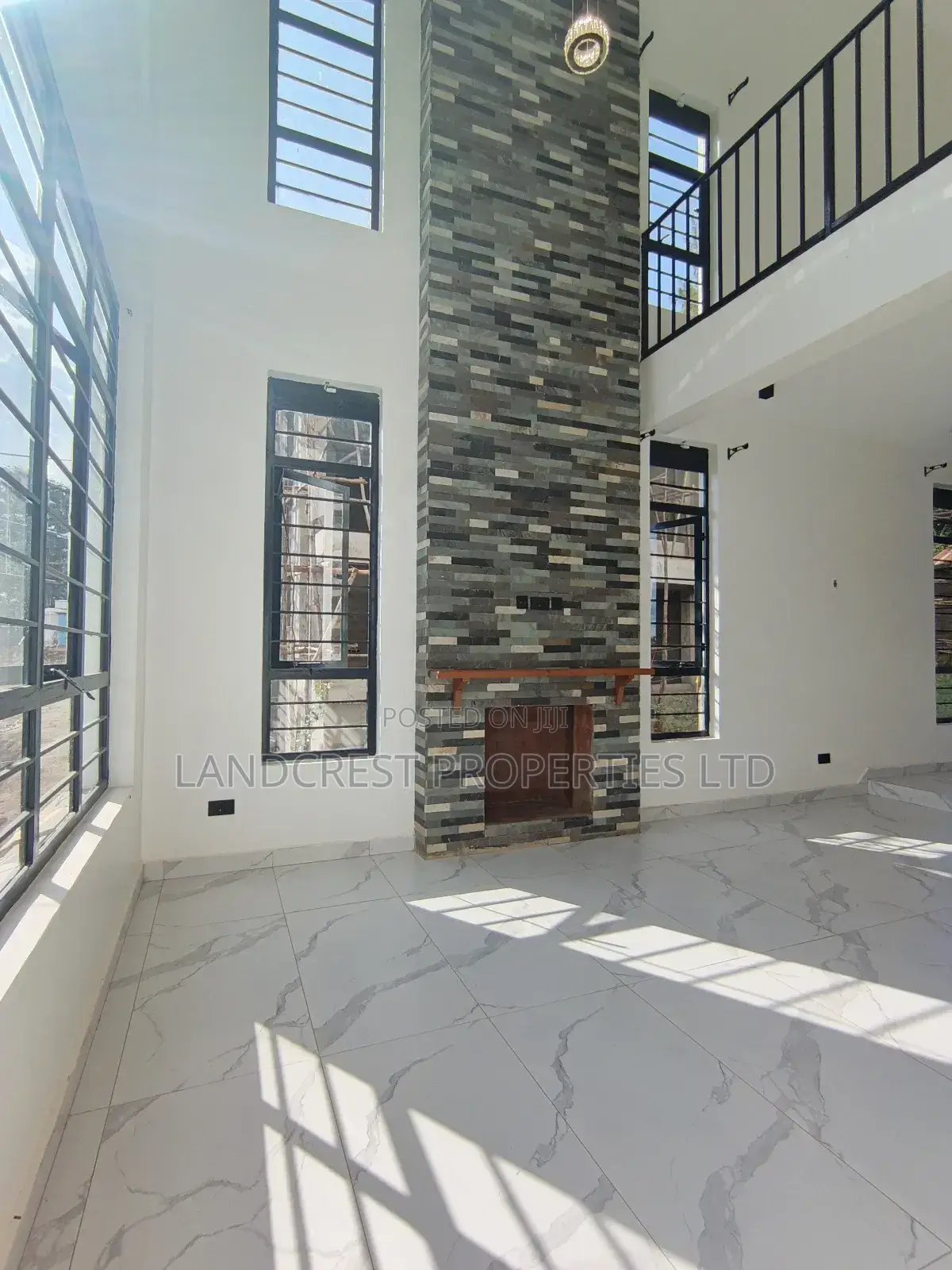4bdrm Townhouse/Terrace in Uthiru for sale