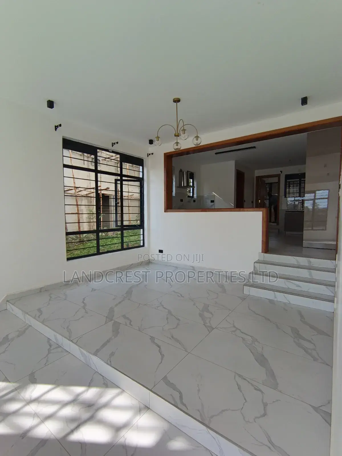 4bdrm Townhouse/Terrace in Uthiru for sale