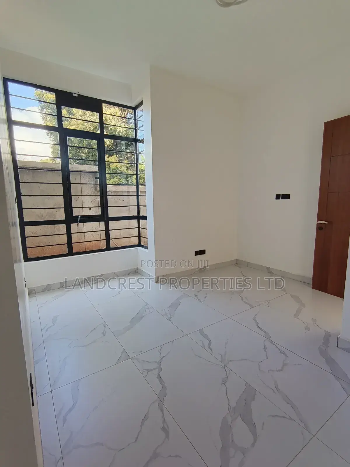4bdrm Townhouse/Terrace in Uthiru for sale