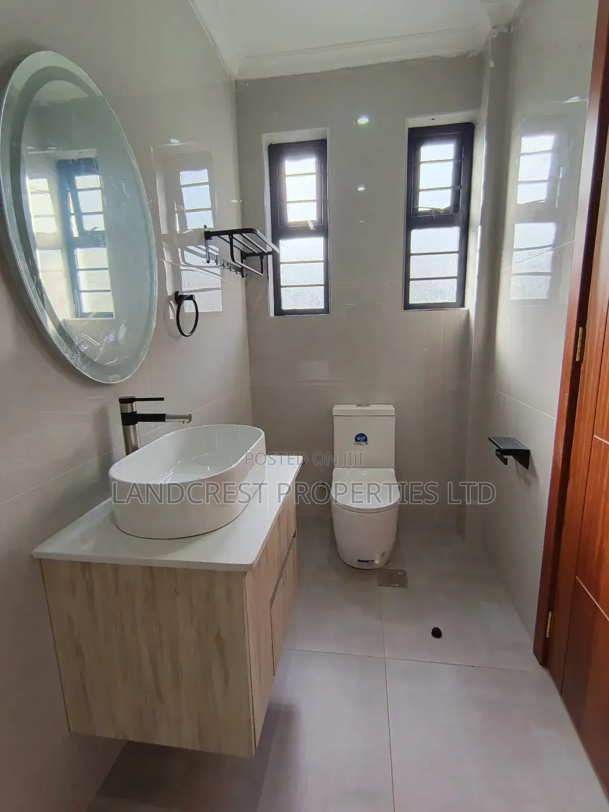 4bdrm Townhouse/Terrace in Uthiru for sale