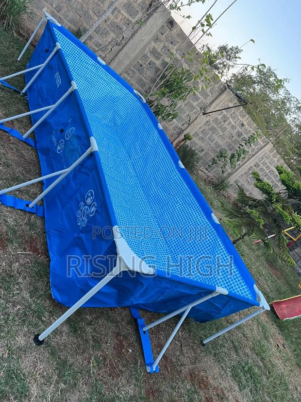 Quality Outdoor Pool for Hot Days