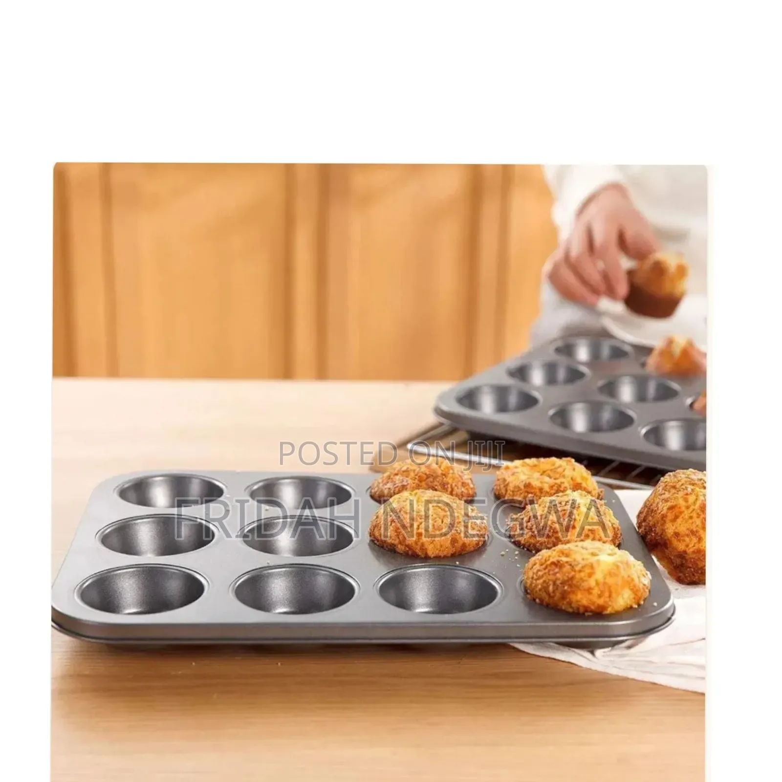 *3 Round Baking Tins Set With Removable Bottom
